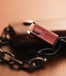 leef-magnet-16gb-copper-review